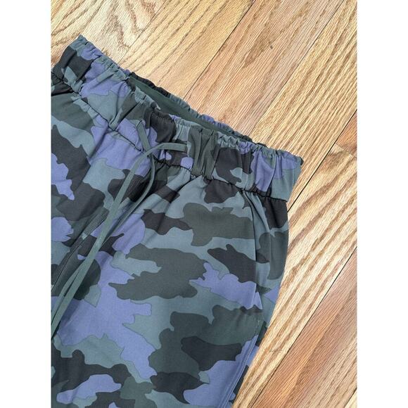 Lululemon Keep Moving Pants 7/8 High Rise Camo - Picture 4 of 8